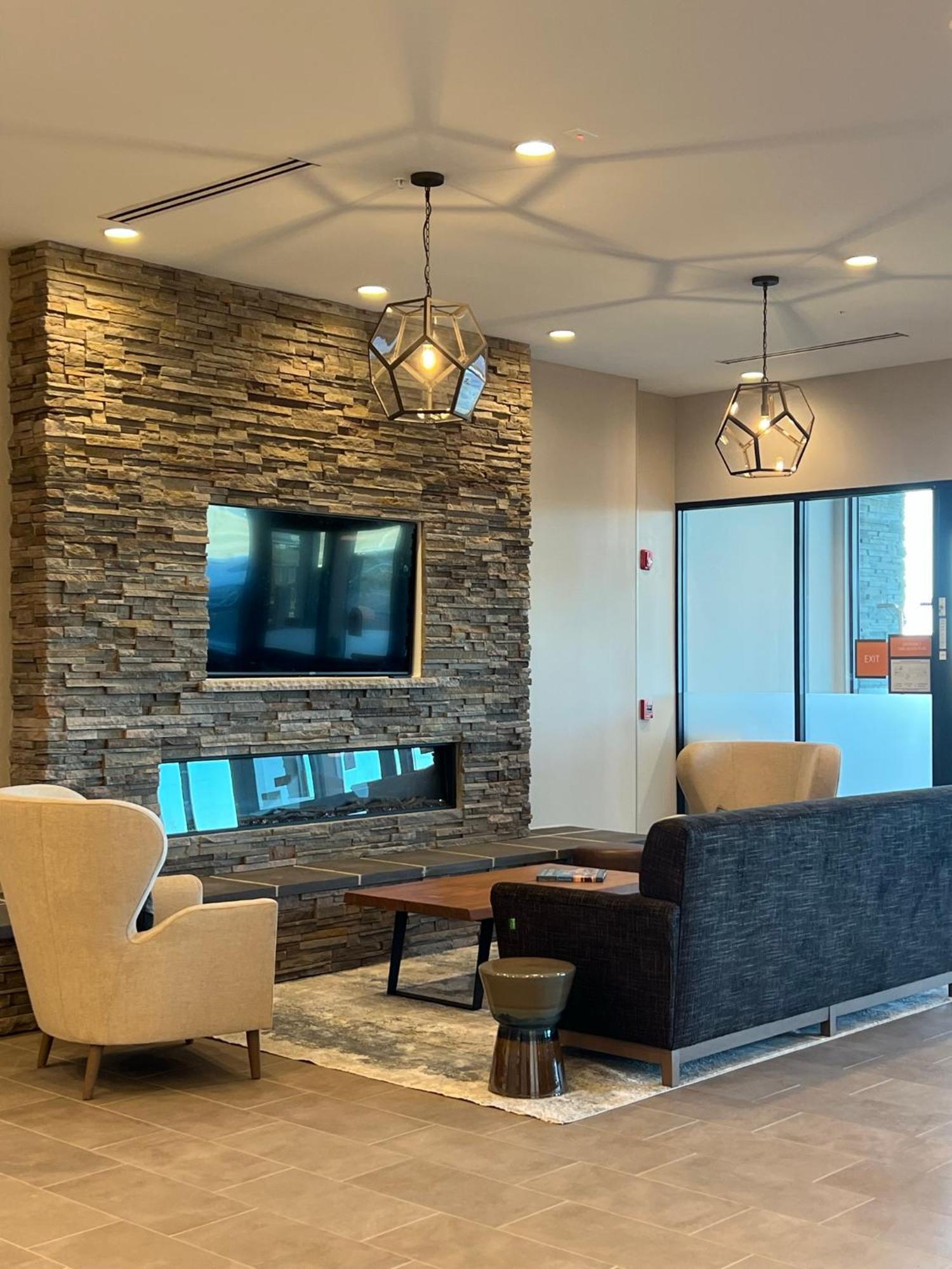 La Quinta Inn And Suites By Wyndham Lincoln Buitenkant foto
