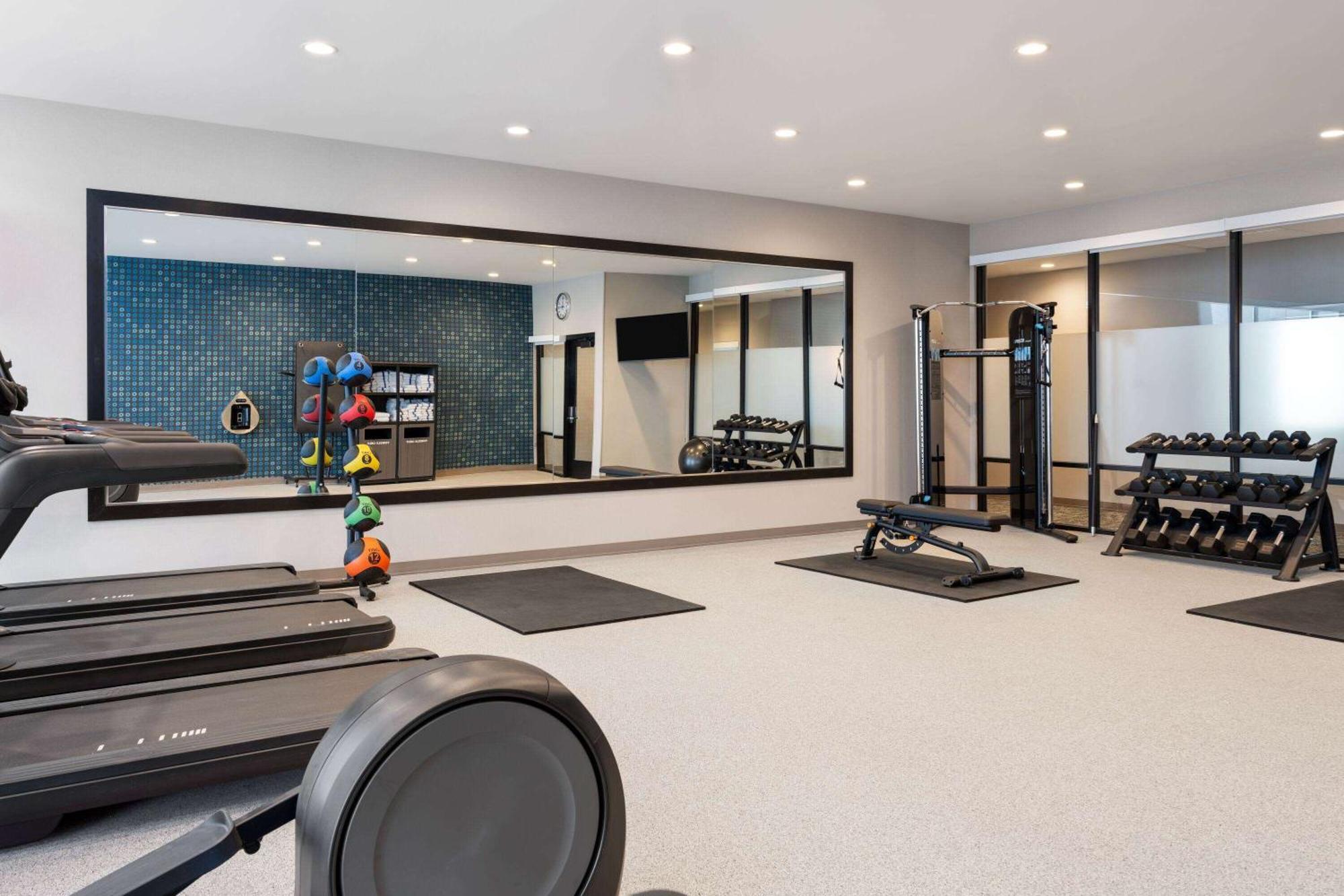 La Quinta Inn And Suites By Wyndham Lincoln Buitenkant foto